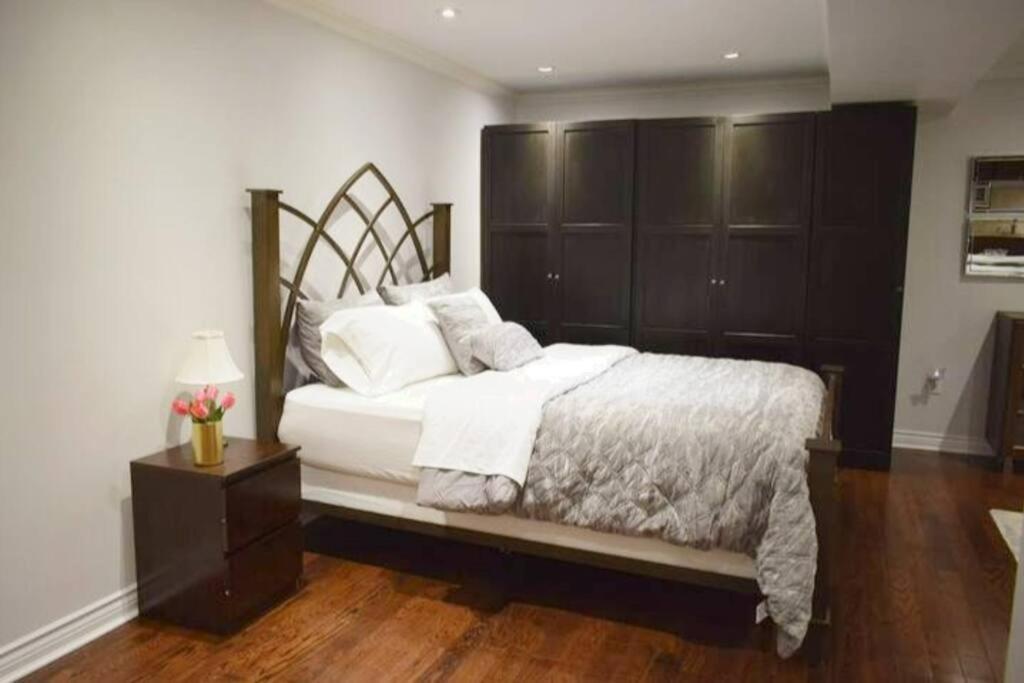 Home Away From Home - Basement Studio Apartment Toronto Exterior foto