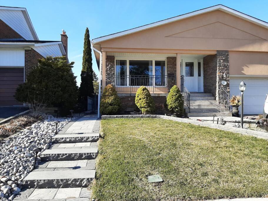 Home Away From Home - Basement Studio Apartment Toronto Exterior foto